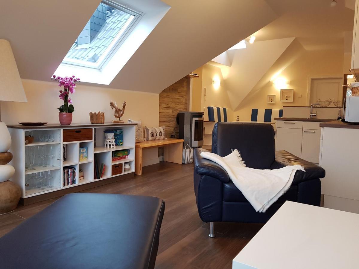 Neue Reihe 28 - Wohnung Vogelnest Цингст Экстерьер фото